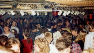flash-in-der-mott-80er-tanzflaeche-100~_v-sr__169__1000